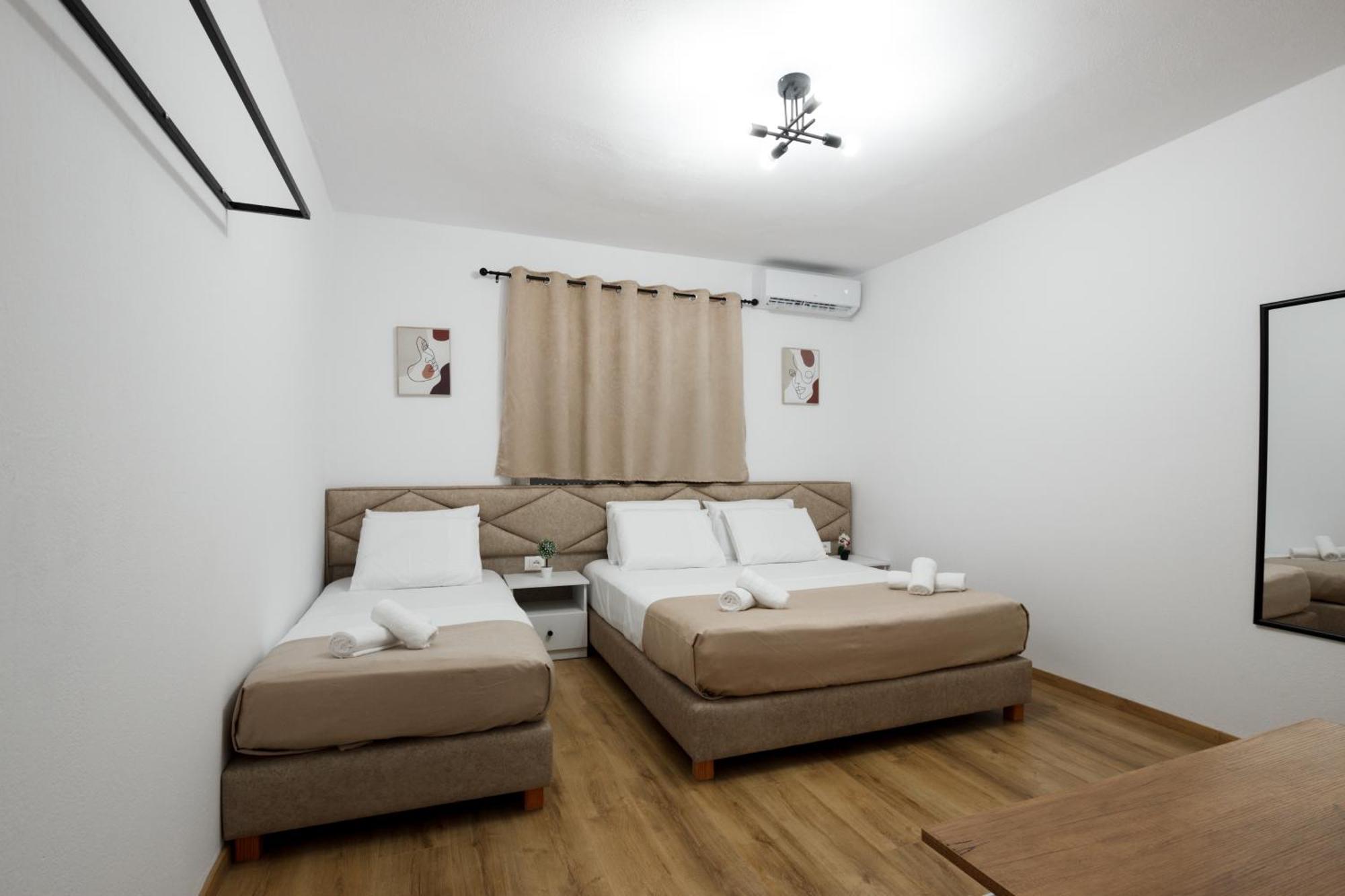 Vila Agimi 65 Gjirokaster Exterior photo